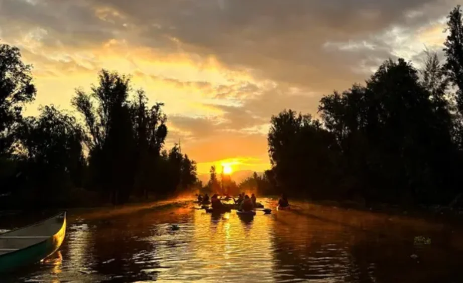 Recorre xochimilco en KAYAK Recorre xochimilco en KAYAK